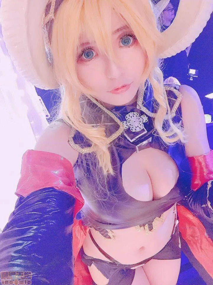 里番※ACG琉璃全彩无码HirokoAkutagawa'sCosplay
