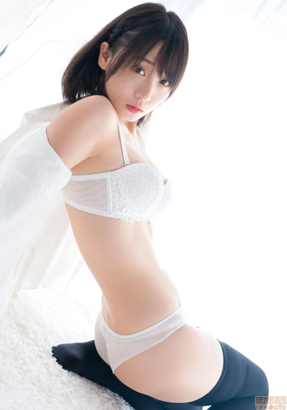 无翼乌全彩工囗本子H(C97)黒タイツ写真集