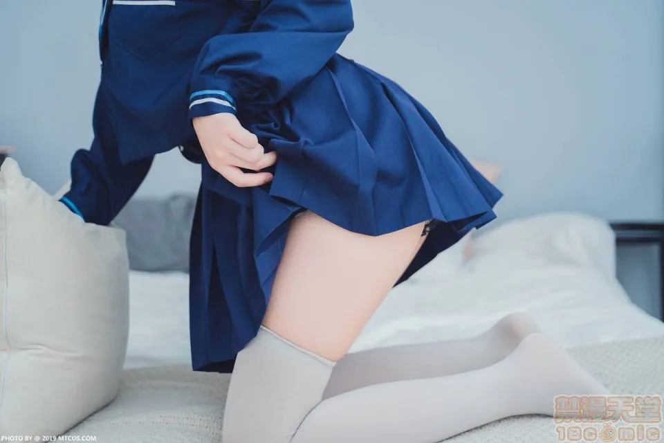 无翼乌全彩工囗本子H喵糖映画VOL.010大眼JK妹